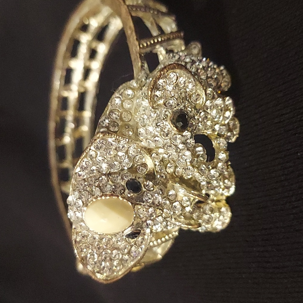 NATASHA Elephant Hinged Bracelet - Picture 6 of 6